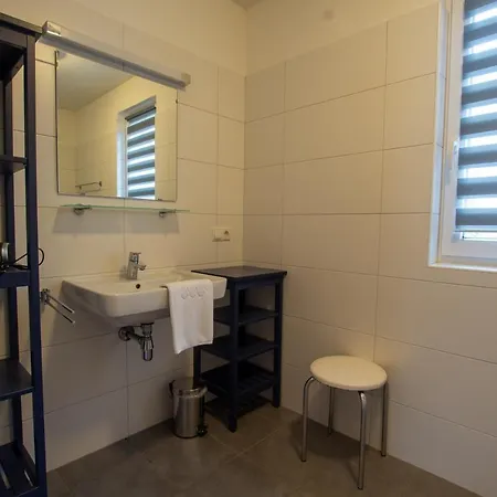 Pine Zell Am - Steinbock زيل أم سي