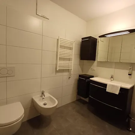 Pine Zell Am - Steinbock * زيل أم سي